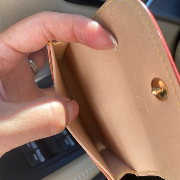 Reposhing  🤩 LV White Multicolor Flap Card coin case holder wallet 💚💛💗💙❤️💜 - Picture 14 of 16